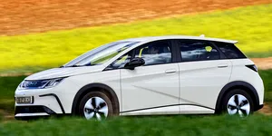 Top 3 cele mai ieftine mașini care au obținut 5 stele la testele de siguranță din 2025