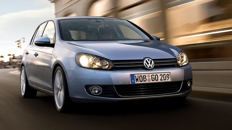 Exclusiv | Top 5 Cele mai bine vândute mașini SH din România în 2025. Preferințe: motorină vs. benzină