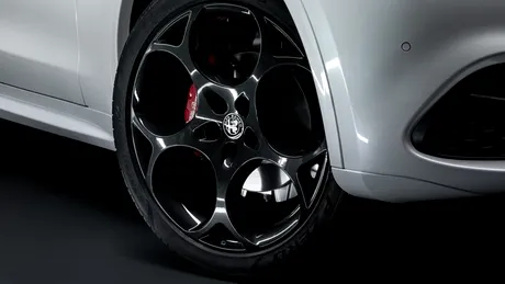 Automobilele marca Alfa Romeo vor fi complet electrice începând din 2027