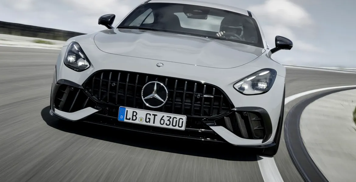 Șeful diviziei de design de la Mercedes-Benz spune că AI-ul va lua locul designerilor în următorii 10 ani