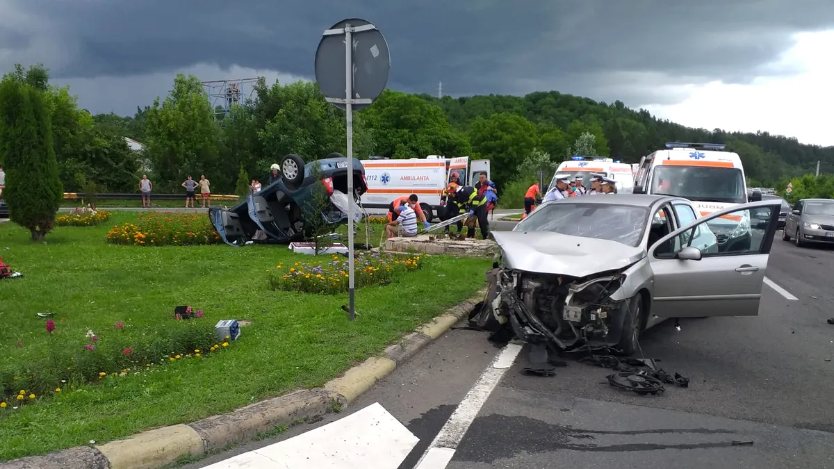 Șase persoane au fost rănite într-un accident rutier produs în Cornu, Prahova - GALERIE FOTO