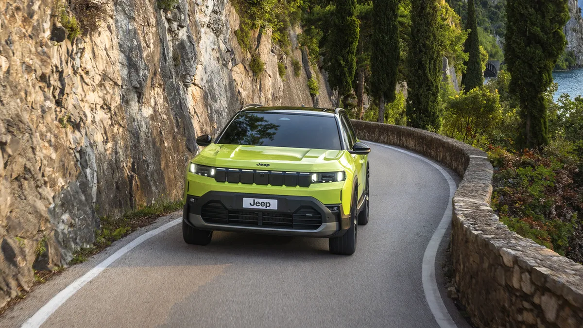 Jeep Compass: debut european la Tannistest, pas decisiv spre Mașina Anului 2026