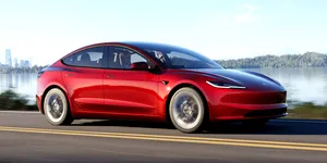 Tesla Model 3 și Model Y, cele mai sigure din clasele lor în 2025, verdict Euro NCAP. Ce alte modele au definit standardele de siguranță