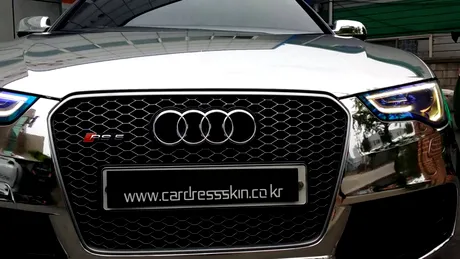 Audi RS5 Silver Chrome - La soare te poţi uita, dar la dânsul, ba! [VIDEO]