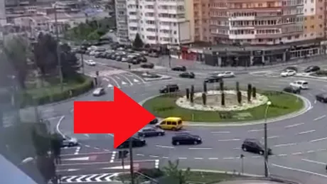 Manevra ciudată a unui şofer într-un giratoriu din Braşov - VIDEO