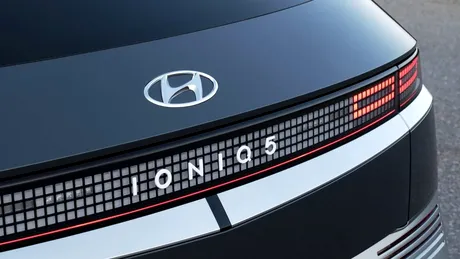 Hyundai Ioniq 5 va oferi din 2023 o baterie nouă de 77,4 kWh și oglinzi digitale