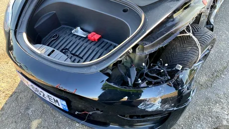Cât costă o Tesla Model 3 avariată? Cea mai căutată mașină electrică a ajuns pe Mobile.de