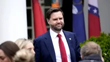 INCREDIBIL! Vicepreședintele SUA, scos din direct chiar în timpul discursului. De ce?