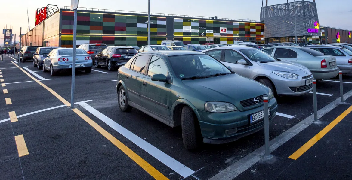 Ce amenzi poți primi în parcarea unui centru comercial în 2025