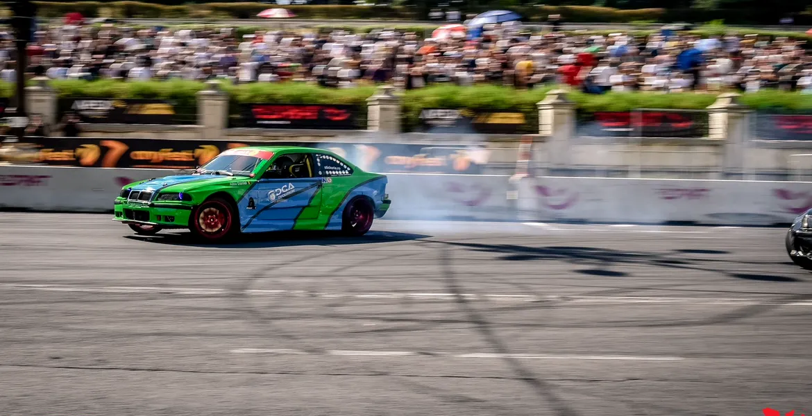 Finala Campionatului Național de Drift, în acest weekend în Piața Constituției din Capitală