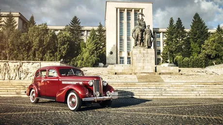 Un Buick 40 Special din 1938 în Turul României Retromobil din 2015