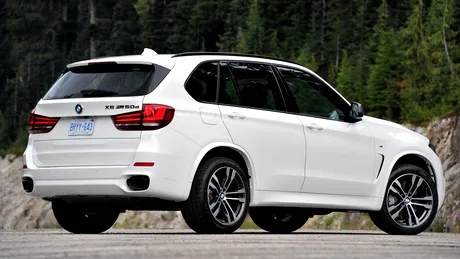 Primele imagini cu BMW X5 M50d, SUV-ul diesel de aproape 400 CP