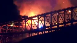 Video | Momentul în care Podul Brooklyn din New York a luat foc în timpul spectacolului de artificii de 4 iulie