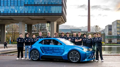 FOTO Mașina electrică pe care șoferii o pot verifica și repara singuri. „Aria” a fost dezvoltată de o echipă de studenți olandezi