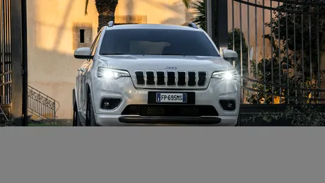 Test drive cu noul Jeep Cherokee. SUV-ul american este mai rafinat şi mai bine echipat 