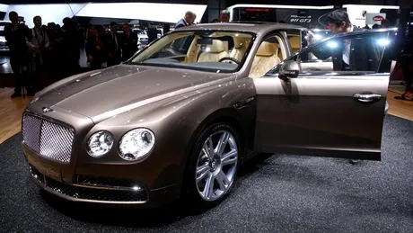 LIVE PROMOTOR: în sfârşit, Bentley Flying Spur îi dă emoţii lui Rolls Royce