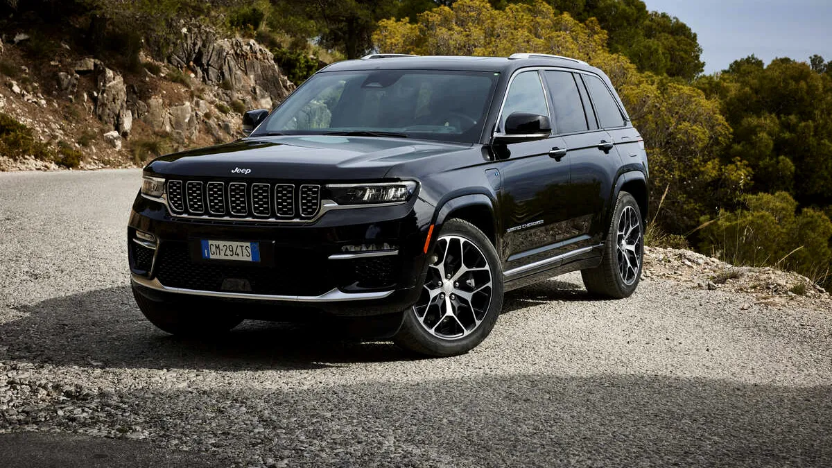 Noul Jeep Grand Cherokee ajunge în Europa. Va fi disponibil doar în versiunea plug-in hybrid - GALERIE FOTO