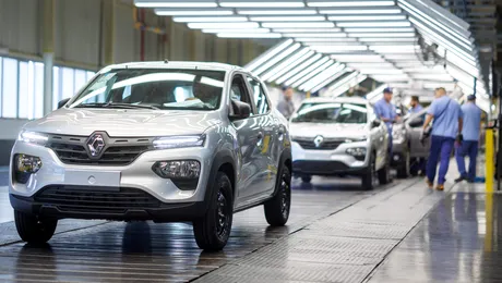 Renault face concedieri masive, inclusiv din România. Aproximativ 2.400 de specialiști vor fi dați afară în următorii ani