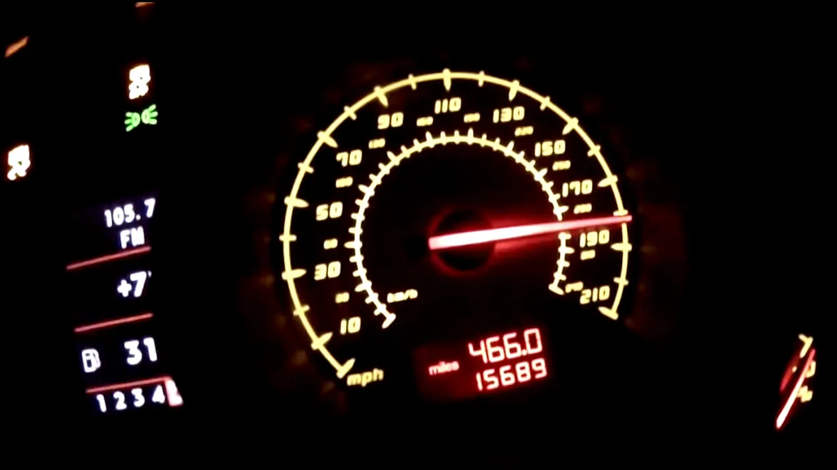 VIDEO: Cum se mişcă vitezometrul unui Lamborghini cu 1.900 CP în accelerare