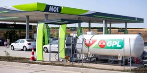 CNAIR a semnat contractul pentru primele benzinării de pe Autostrada Moldovei. Dușuri, stații de încărcare și sute de locuri de parcare