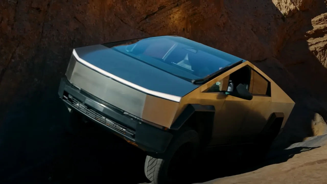 tesla-cybertruck-la-poarta-iadului-cat-de-bine-urca-pe-stanci-noua-camioneta-electrica-video 6 