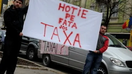 Taxa auto triplată contestată iarăşi în stradă