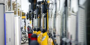 O capitală europeană cu 42 de linii de autobuz a trecut în totalitate la vehicule electrice