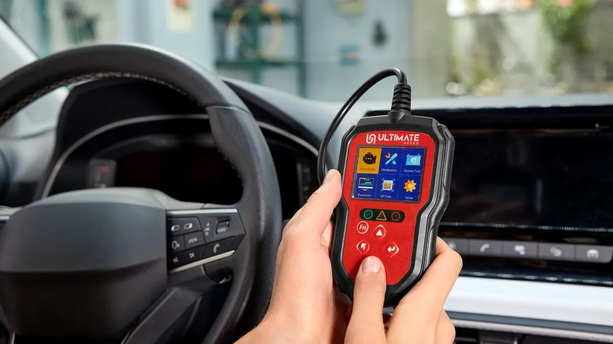 Ofertă Lidl: Tester pentru diagnoza auto cu ecran integrat. Poate șterge codurile de eroare