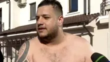 TikTok-erul Alin Borcan a amenințat, dezbrăcat, cu o armă de jucărie, după percheziții: „Nu mai veniți, că trag. Domnule Georgescu, vă iubesc”