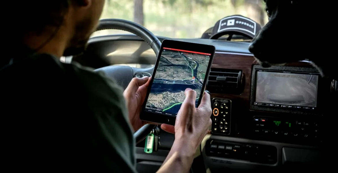 Cum îți dai seama că mașina ta este urmărită prin GPS? Aplicația care detectează orice dispozitiv