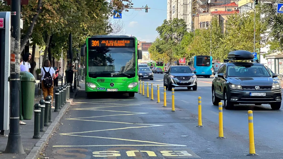 Este legal să circuli pe banda de autobuz când ai mai mulți pasageri în mașină?