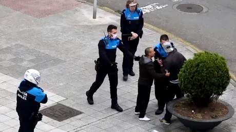 Cum procedează polițiștii profesioniști cu persoanele recalcitrante - VIDEO