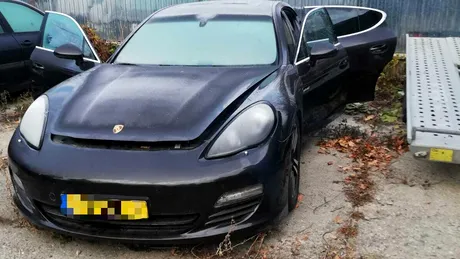 Un Porsche furat din Olanda, găsit de polițiști într-o curte din Neamț