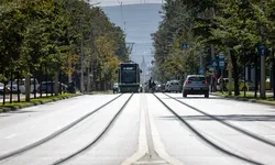 2024: Este legal să faci o depășire pe linia de tramvai? Ce scrie în legea rutieră