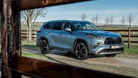 Rechemare în masă pentru Toyota în SUA. Peste 550.000 de SUV-uri au defecte cu reglajul scaunelor