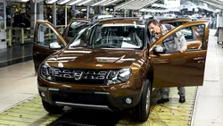Sindicatul Dacia avertizează: producția la Mioveni va scădea, iar 1.200 de angajați ar putea fi concediați
