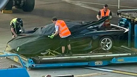 Un McLaren F1 GT aparținând sultanului din Brunei a fost trimis cu avionul în Marea Britanie pentru restaurare