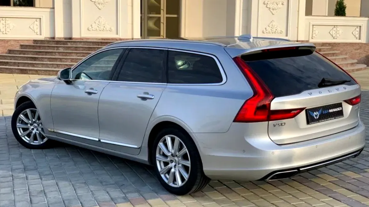 Volvo V90 este unul dintre cele mai rare și mai frumoase break-uri din România. Cât costă un exemplar la mâna a doua?