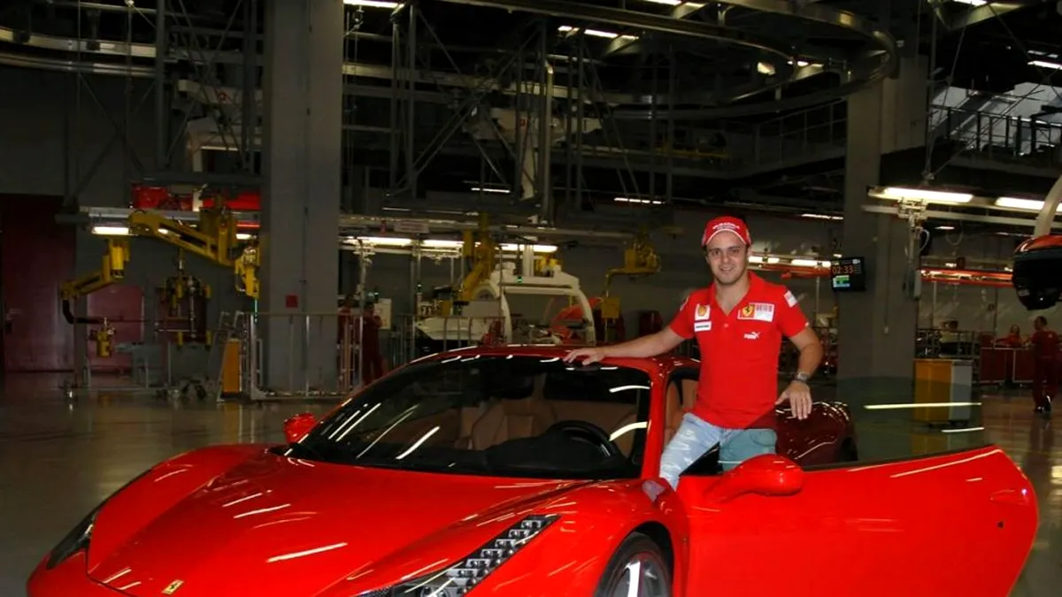 Felipe Massa a revenit la Ferrari