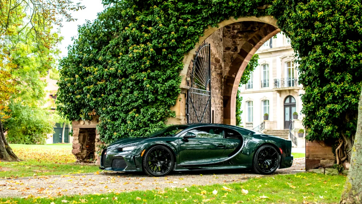 Bugatti a finalizat exemplarul Chiron cu numărul 400. Cum arată modelul aniversar