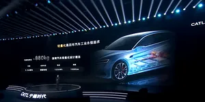 Video | Revoluție pe piața mașinilor electrice: CATL a prezentat bateria care se încarcă în doar 6 minute