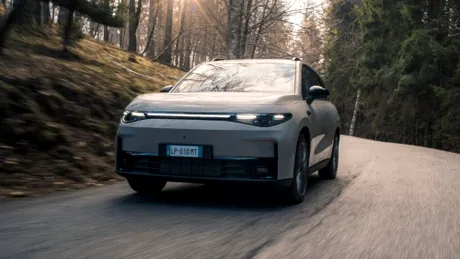 Leapmotor prezintă o actualizare pentru crossover-ul C10 pentru anul 2027. Actualizări numeroase aduse sistemului de propulsie și noi dotări tehnologice