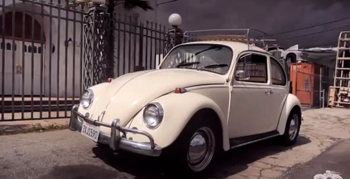 Oameni şi maşini: un VW Beetle original cu multă personalitate