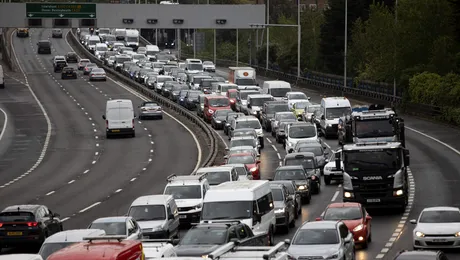 UK va avea mai multe mașini electrice decât diesel până în 2030. Londra, primul oraș „diesel-free”