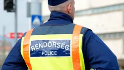 Doi români care se dădeau drept polițiști au jefuit un camionagiu bulgar în Ungaria. Cum au fost prinși, rapid?