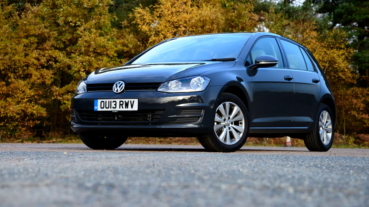 25-volkswagen-golf-hatchback-2013-front-static-0-0 