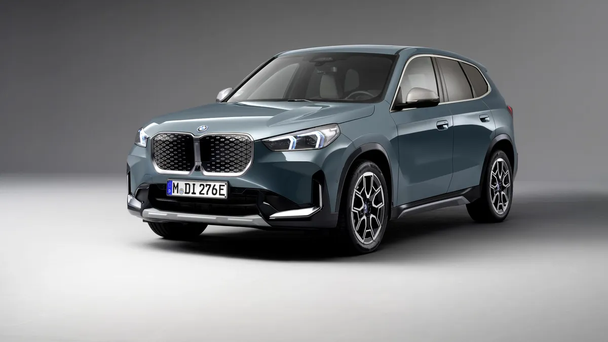 SUV-ul electric BMW iX1 primește o versiune mai accesibilă. Poate parcurge 475 KM cu o singură încărcare