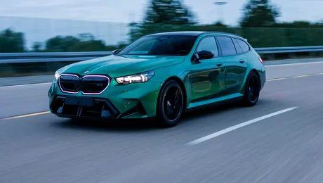 BMW testează M5 Touring în condiții de iarnă. Modelul va avea elemente de design inspirate din Neue Klasse