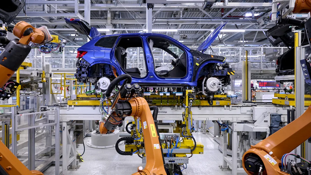 Piața auto europeană ar putea să nu mai depindă de bateriile produse în China