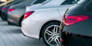 Mașinile de lux intră în vizorul ANAF. Primele autoturisme, deja sub sechestru asigurător